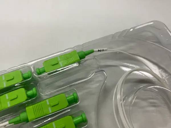 fttx plc splitter 1x16 sc/apc connectors, blister box individual pack, 200pcs/master carton, colored output pigtails