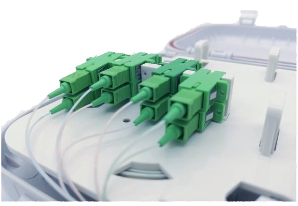 8 port plastic fiber splice box sc connectors, cable glands, white outdoor wall mounting, 1x8 splitter and splicing sleeve