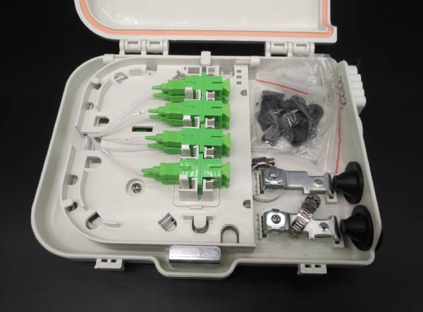 outdoor ftth 8 port plastic optical distribution box, sc / lc duplex adapters, key lock withc buckle
