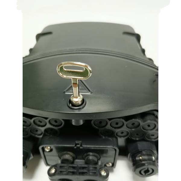 outdoor ip65 plastic fiber optic splitter box, with 1 branch cable port 16mm, 2 cable glands 8 14mm, and 16 round ports for ftth drop cable, 36 cores capacity