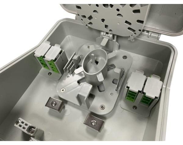 new 16 port 24 port fiber optic splitter distribution box, gray color, wall / pole mount ip65 protection