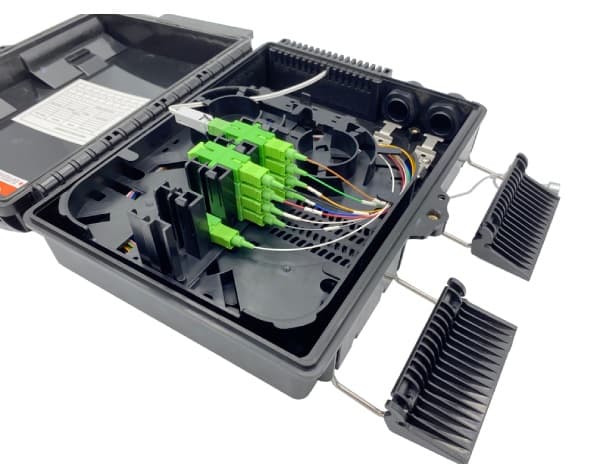 ftth fiber optic distribution unit 16 sc adapters, 16 flat drop cable exits, 2 cable glands pg13, black, aerial, pole, wall mounted