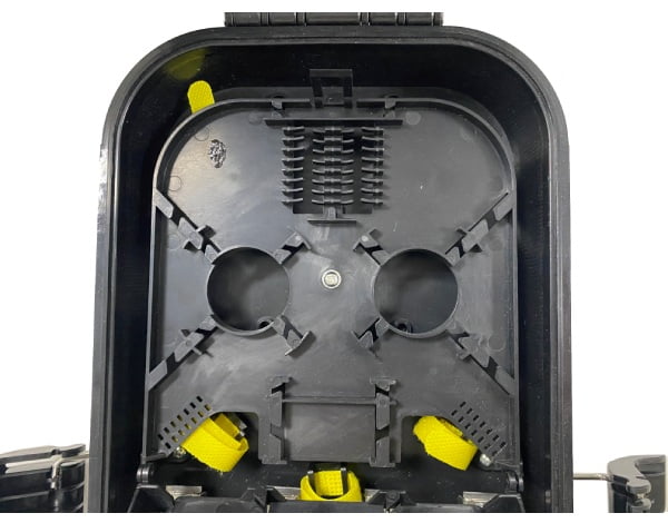 16 cores pole mount distribution box fiber, white black gray color customize, steel tube splitter or lgx splitter optional.