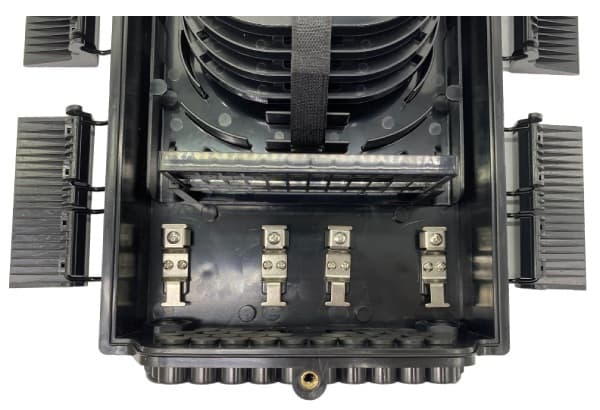 ip65 32 port nap outdoor fiber optic distribution box,345*220*95mm,4 x 12cores fiber trays, ip65, black