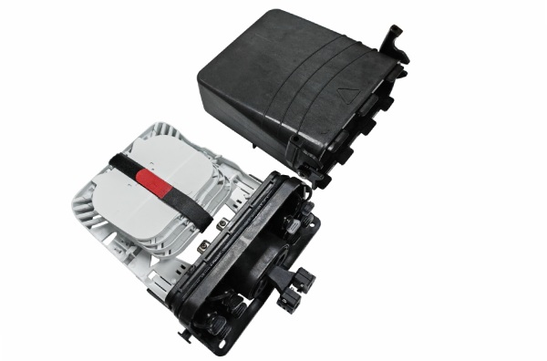 unique vertical dome plc splitter box enclosure, 1x8 splitter and 36 fiber distribution terminal with 3x12f splice trays with huawei adapter