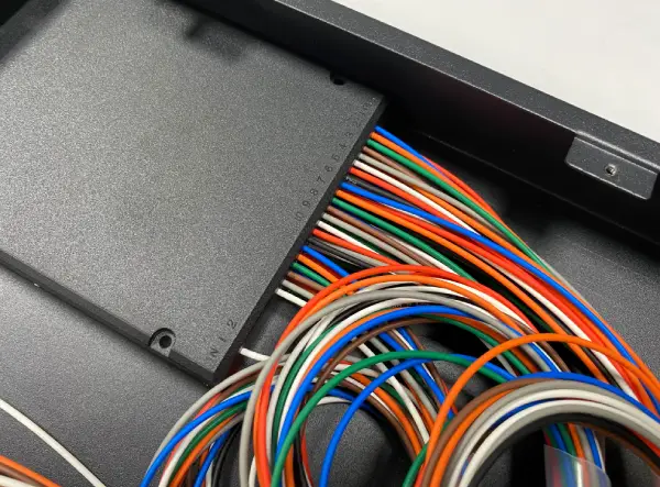 1 64 splitter modules in 1u fiber optic patch panel,32 lc duplex adapters for outputs, 1 lc duplex adapter for input pigtails, black