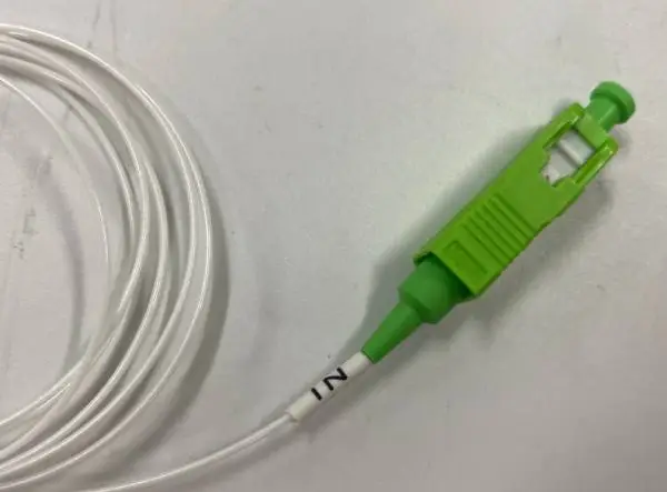 8 way mini plc splitter 1x8 for telecom, with sc apc connectors and pigtials, colored loose tube 0.9mm with individual pack