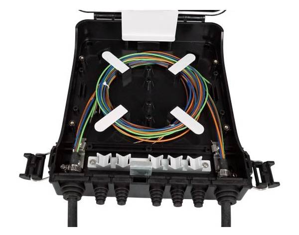 2 in 5 out round rubber seal fiber distribution box, 24 cores single fiber splicing with 2 splice trays, 24 sc adapters, wall pole mount