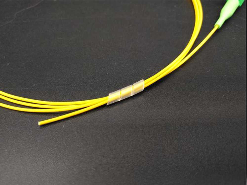 ftth lc single mode fiber optic pigtail, 9/125μm os1 loose tube, apc 1m/2m/3m, lszh jacket
