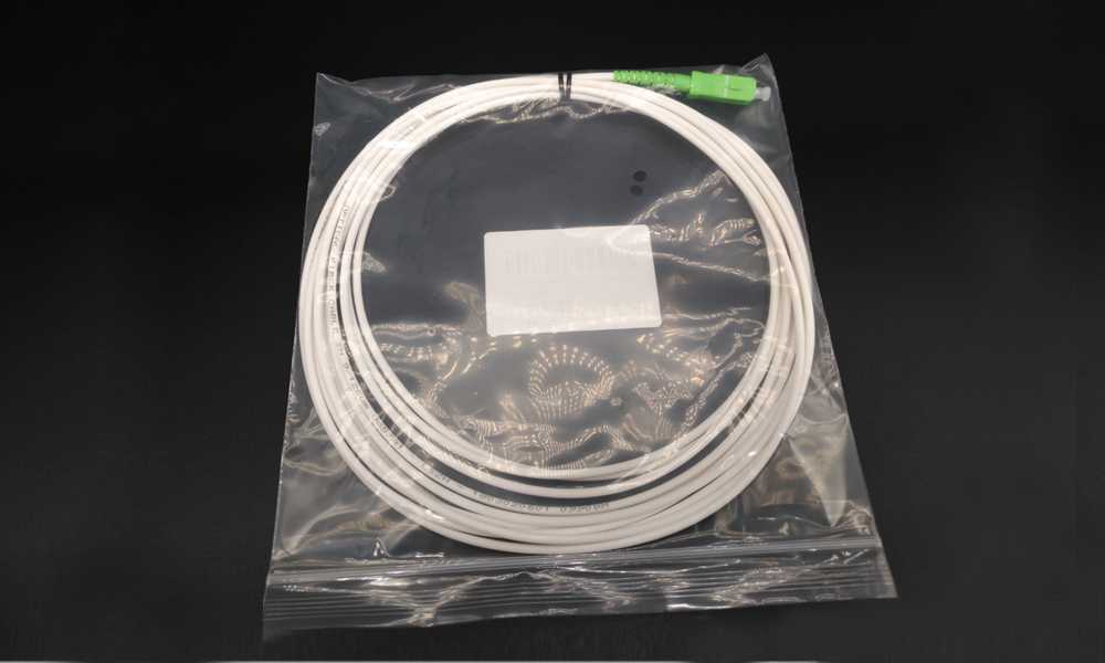sc apc sm sx single mode fiber optic pigtail – g.657a1 lszh 3.0mm white low loss patch cord