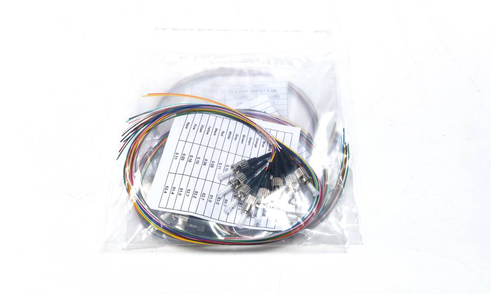 st connector 12 strands pigtail om3 om4 compatible, iec 61753 certified