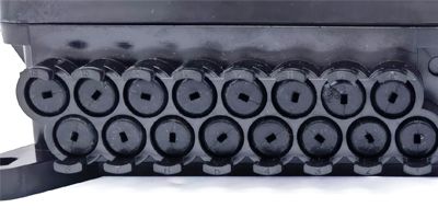 cable outlet 5: round ports