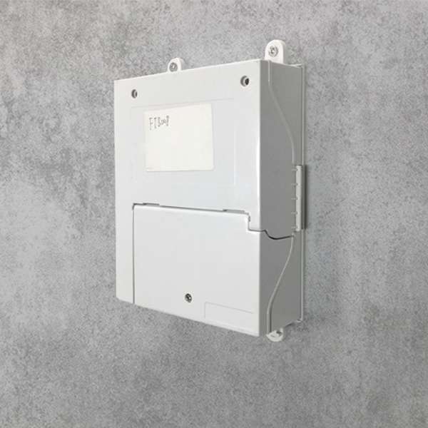 ftb008 fiber termination box wall mounting with screws, white abs pc, ip54, 1x8 splitter mini module, 8 port flat drop exit, 2 round port for cable 10mm