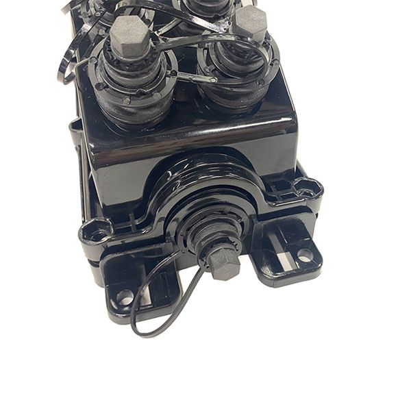 mst fiber box for ftth access to internet, pre installed 1:8 fiber splitter sc connectors 1mts, compatible with optitap, 1 in 8 out fiber closure