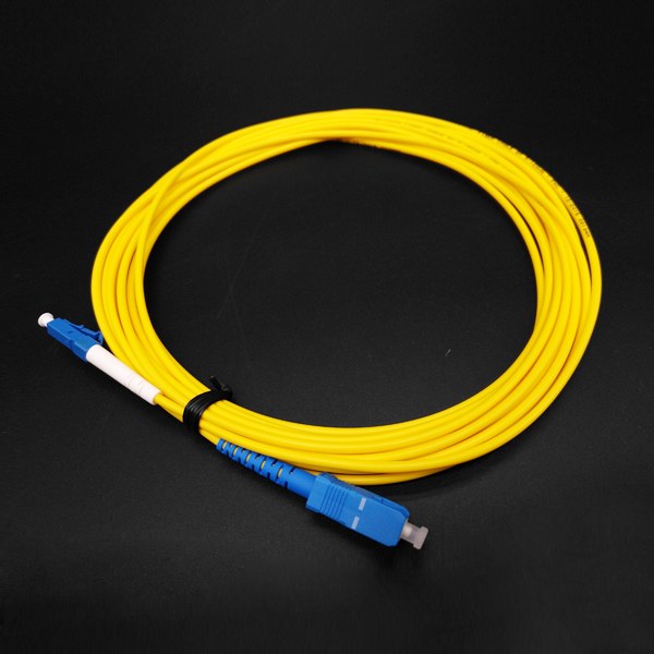 ftth terminal connection sc lc single mode patch cord, simplex g652d pvc 6m 3.0mm yellow cable, blue connectors