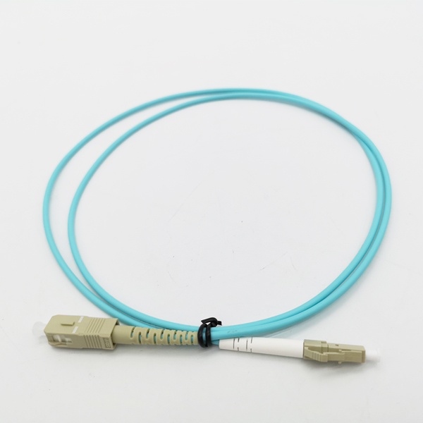 data center use stable lc to sc patch cord multimode, simplex mm 0m3 10g 50/125um aqua cable 3.0mm 1 mts, pvc sheath